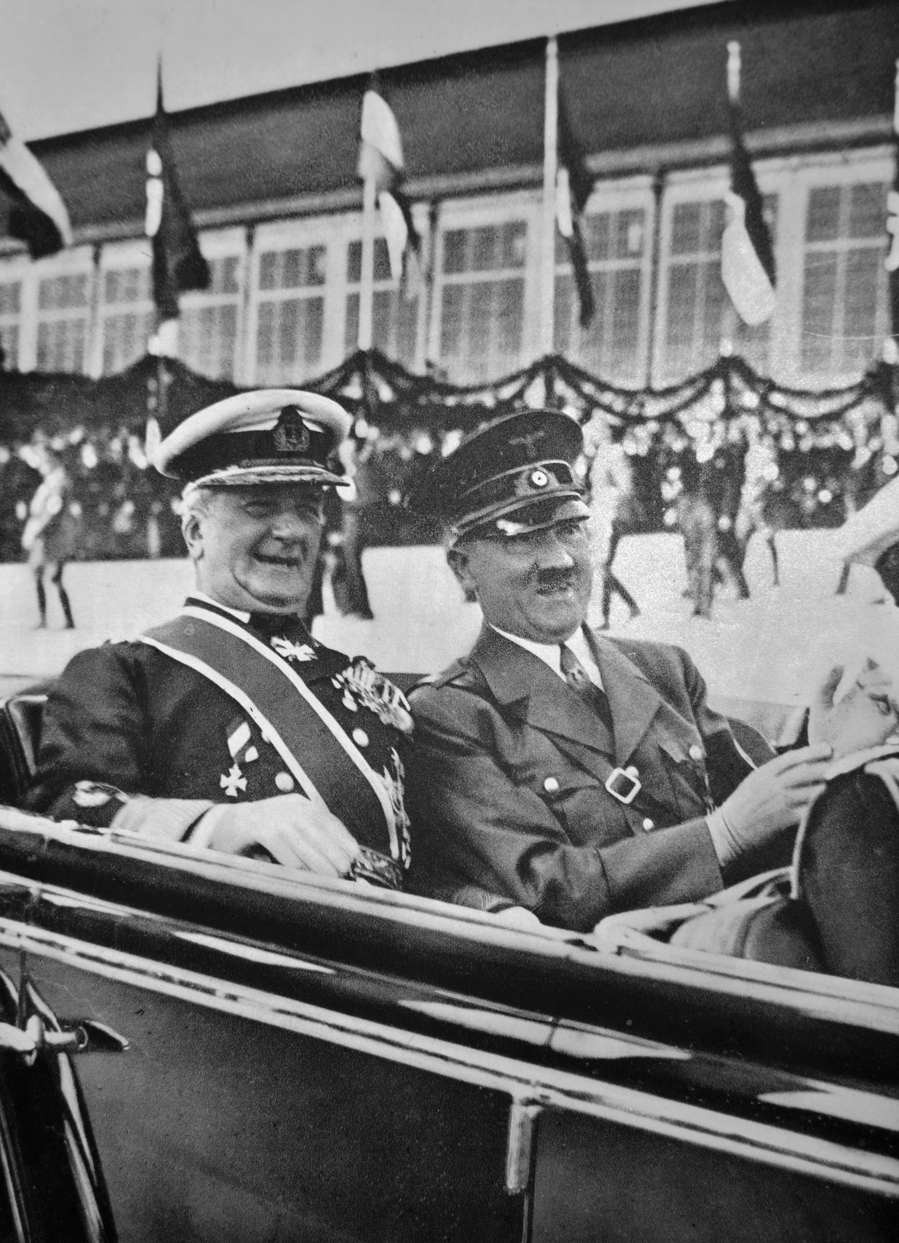 Adolf Hitler and Miklos Horthy on their way to Hamburg's town hall